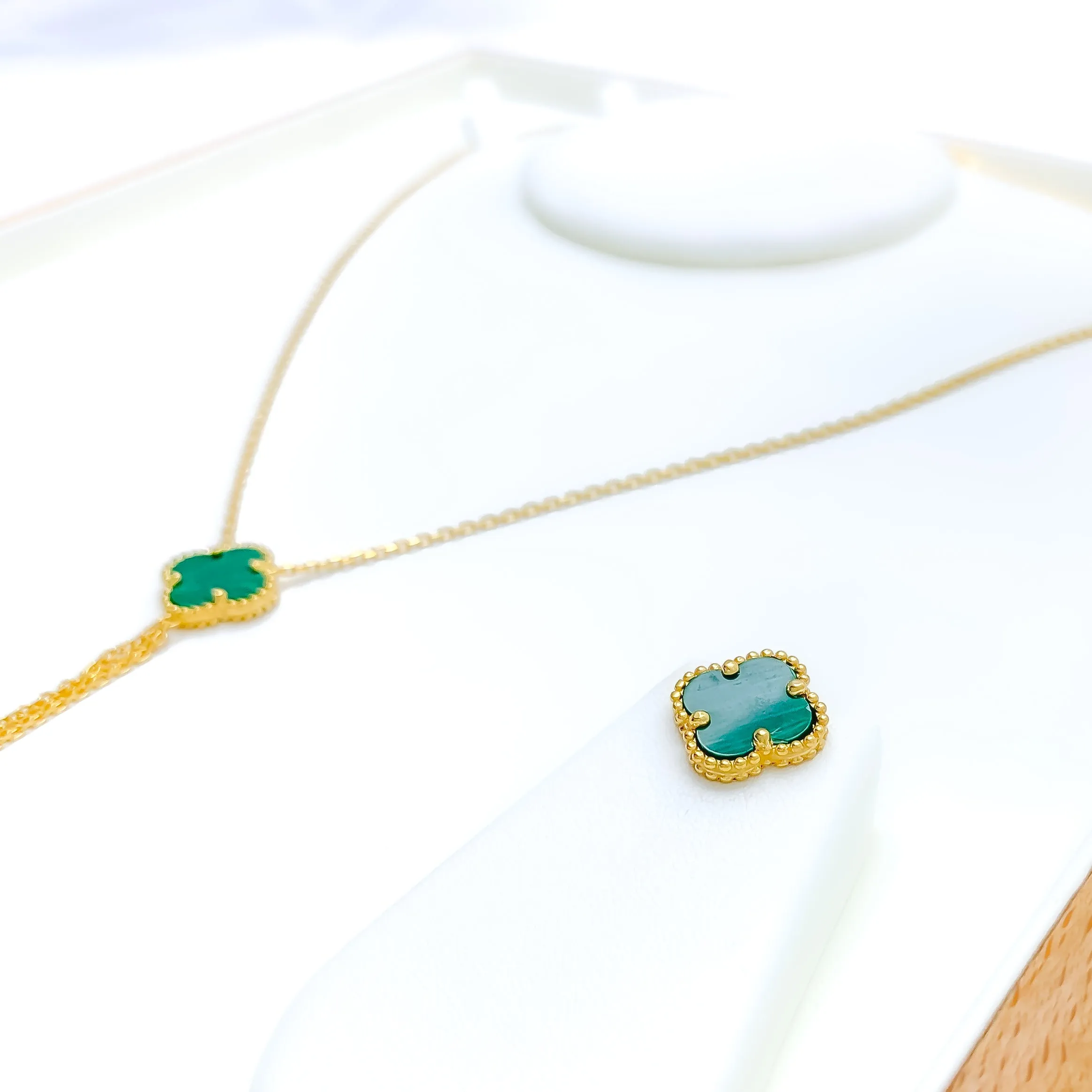 21k Gold Malachite Clover Necklace Set w/ Gold Tassels