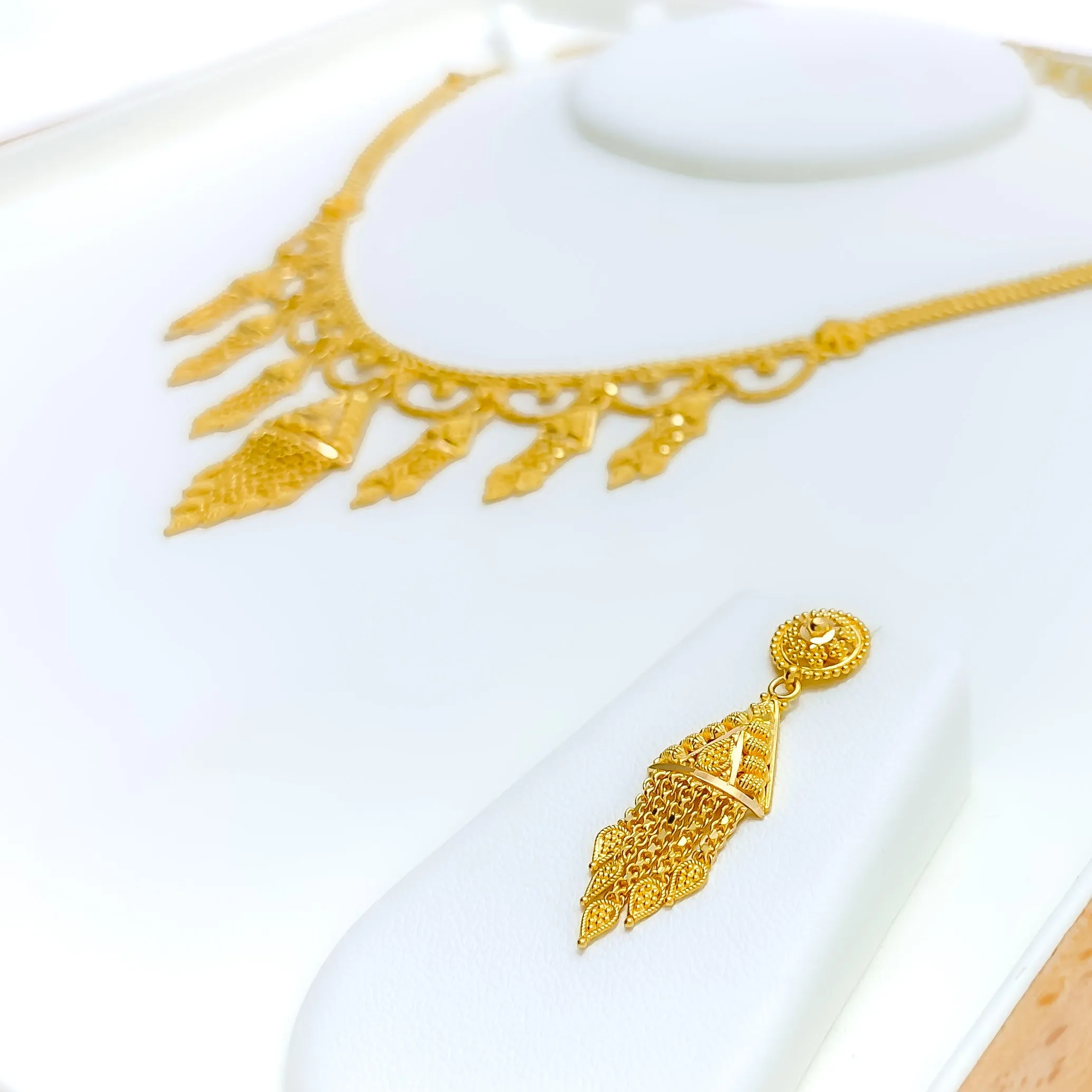 Artistic Dangling Triangle 22k Gold Laced Necklace Set