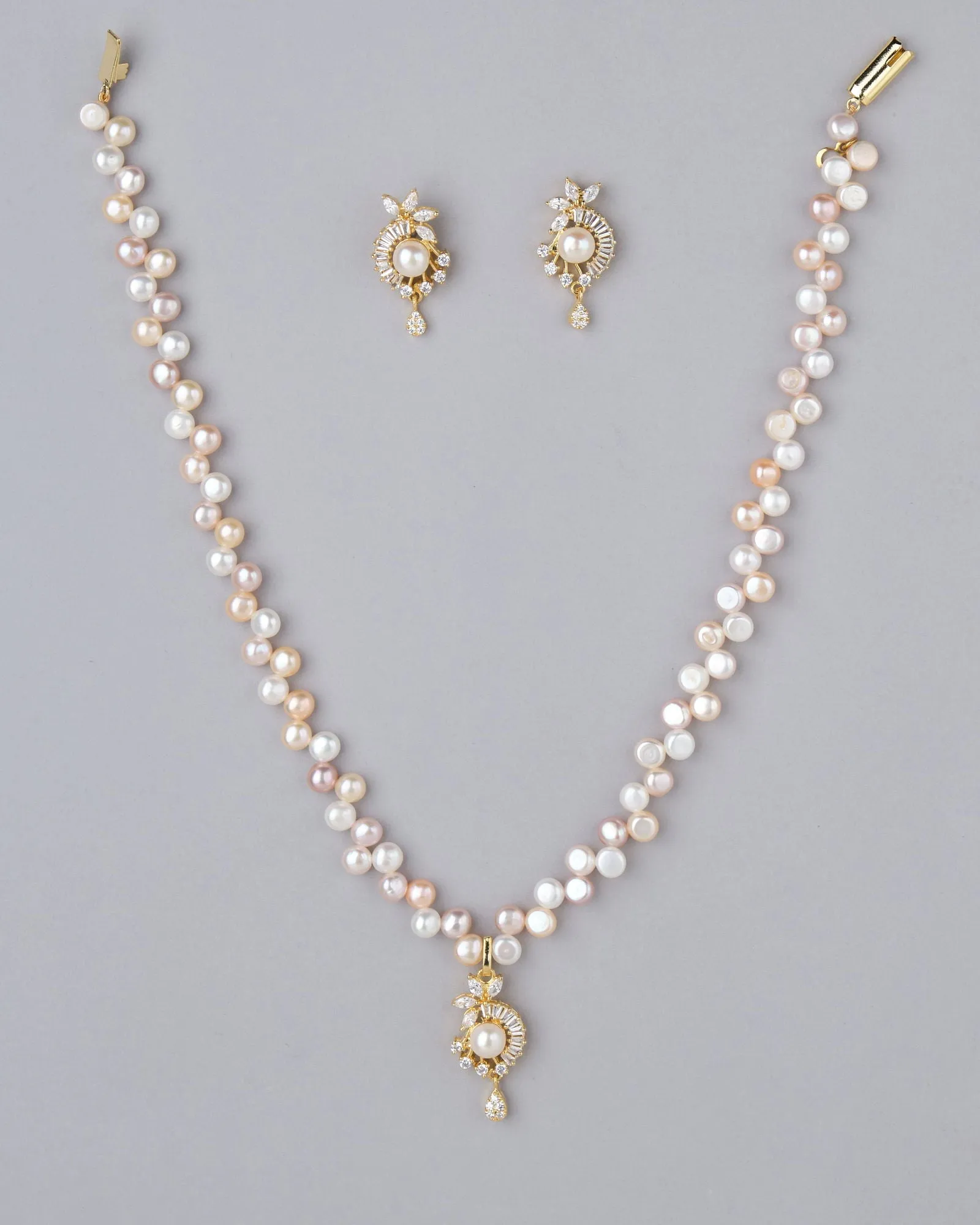 Asymmetric Glam Pearl Necklace Set