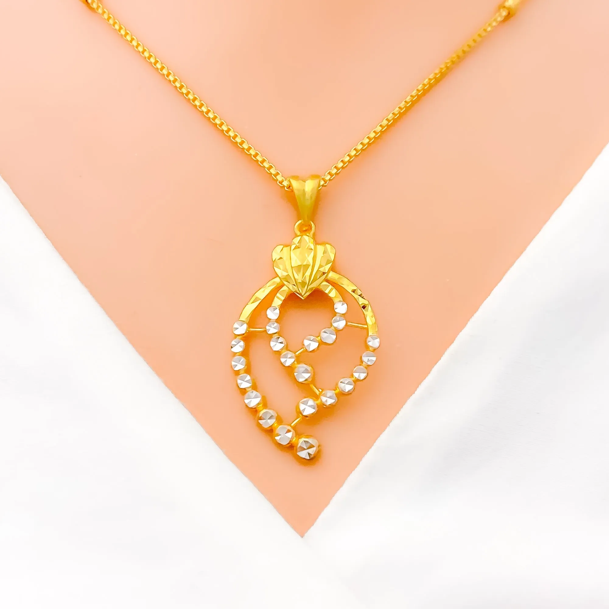 Asymmetrical Dotted Necklace Set