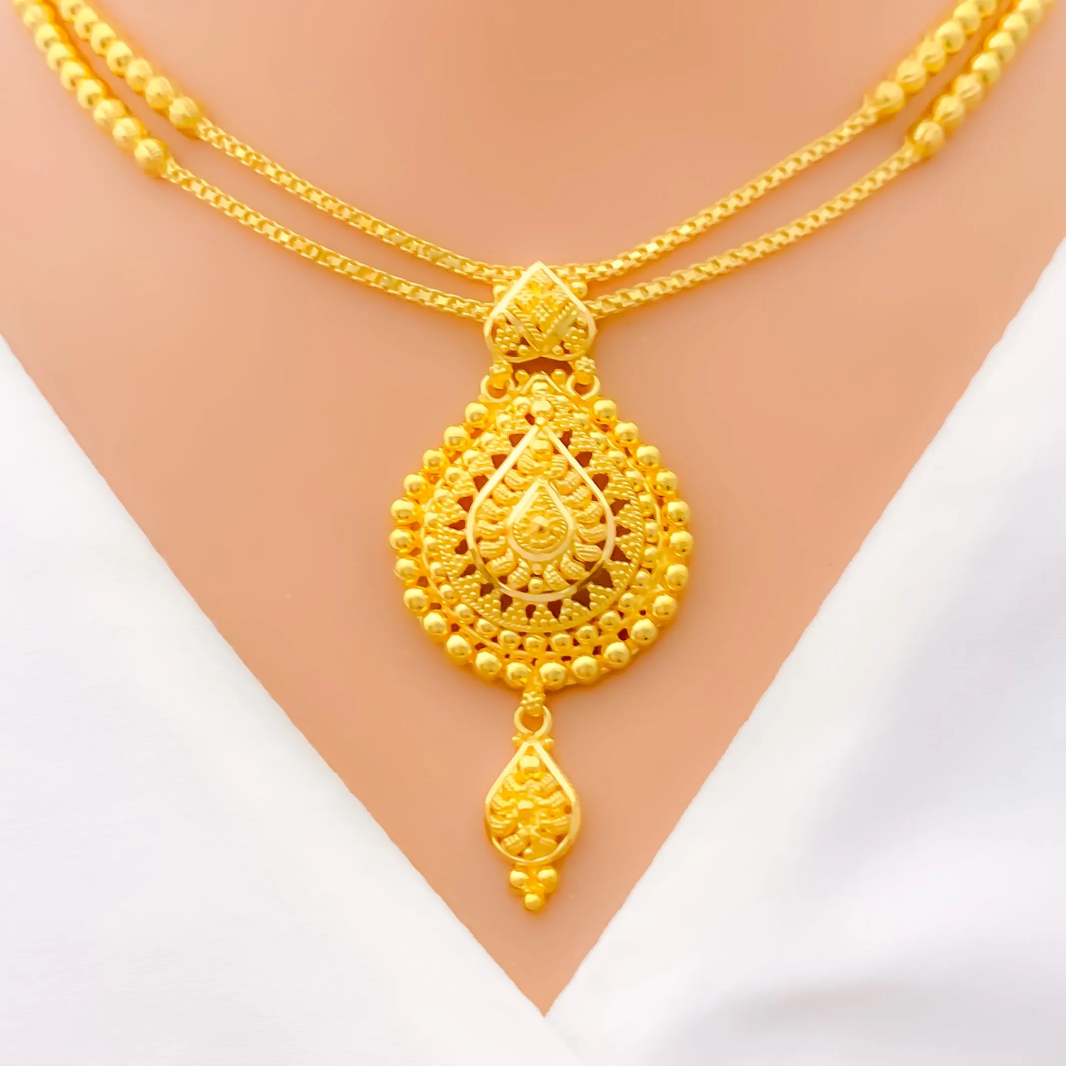 Attractive 22k Gold Necklace Set