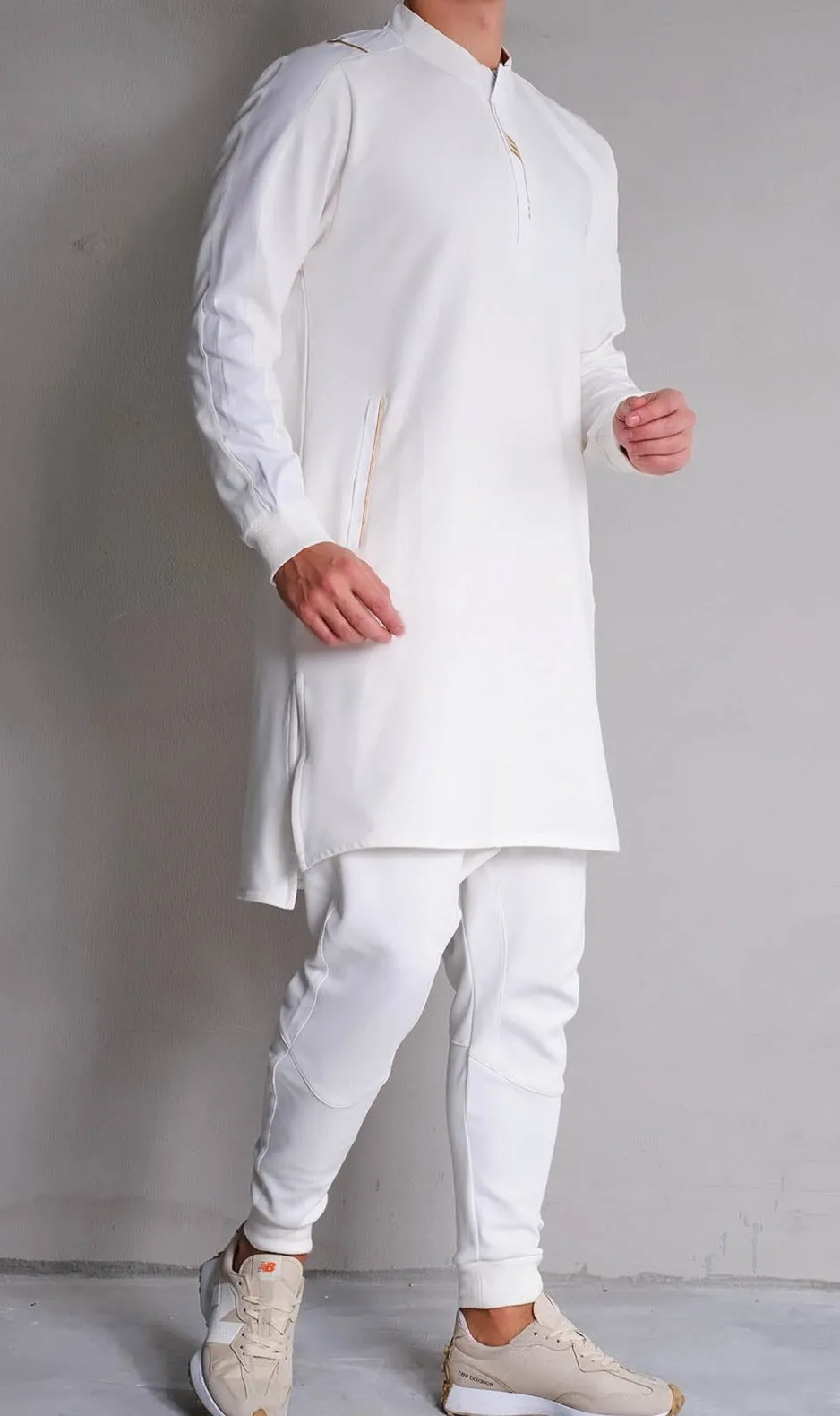 Muslim Men’s Short Jubba Kamisweat Subtil QL in Cream and Gold